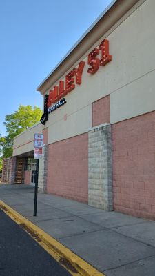 Alley 51 by null