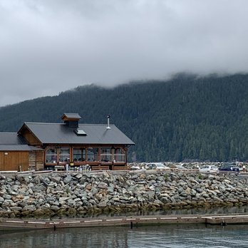 Bridgemans West Coast Eatery - Beautiful 360 views surrounding this restaurant - Fish & Chips Near Me - Port Renfrew, British Columbia Bridgemans West Coast Eatery - Beautiful 360 views surrounding this restaurant - Fish & Chips Near Me - Port Renfrew, British Columbia