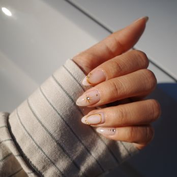 Essential Nail & Spa - New Year's Gold Accents - Waxing Near Me - Anaheim, California Essential Nail & Spa - New Year's Gold Accents - Waxing Near Me - Anaheim, California