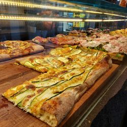Farini - Pizza slice options