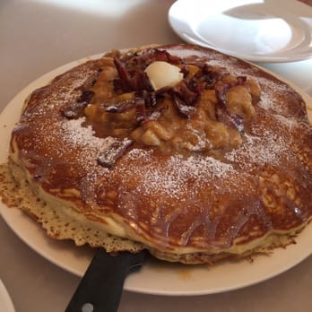 M.A.C. 24/7 - "The Elvis" Mac Daddy Pancake (has banana, bacon and peanut butter drizzle) - American Near Me - Honolulu, Hawaii