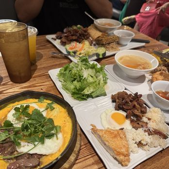 Com Tam Tran Quy Cap - Vietnamese Near Me - Fountain Valley, California