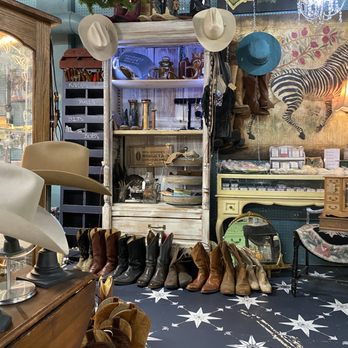 Junkee Clothing Exchange - Used, Vintage & Consignment Near Me - Reno, Nevada