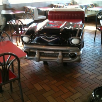 Burger King - an old car in a diner - Fast Food Near Me - Bronx, New York