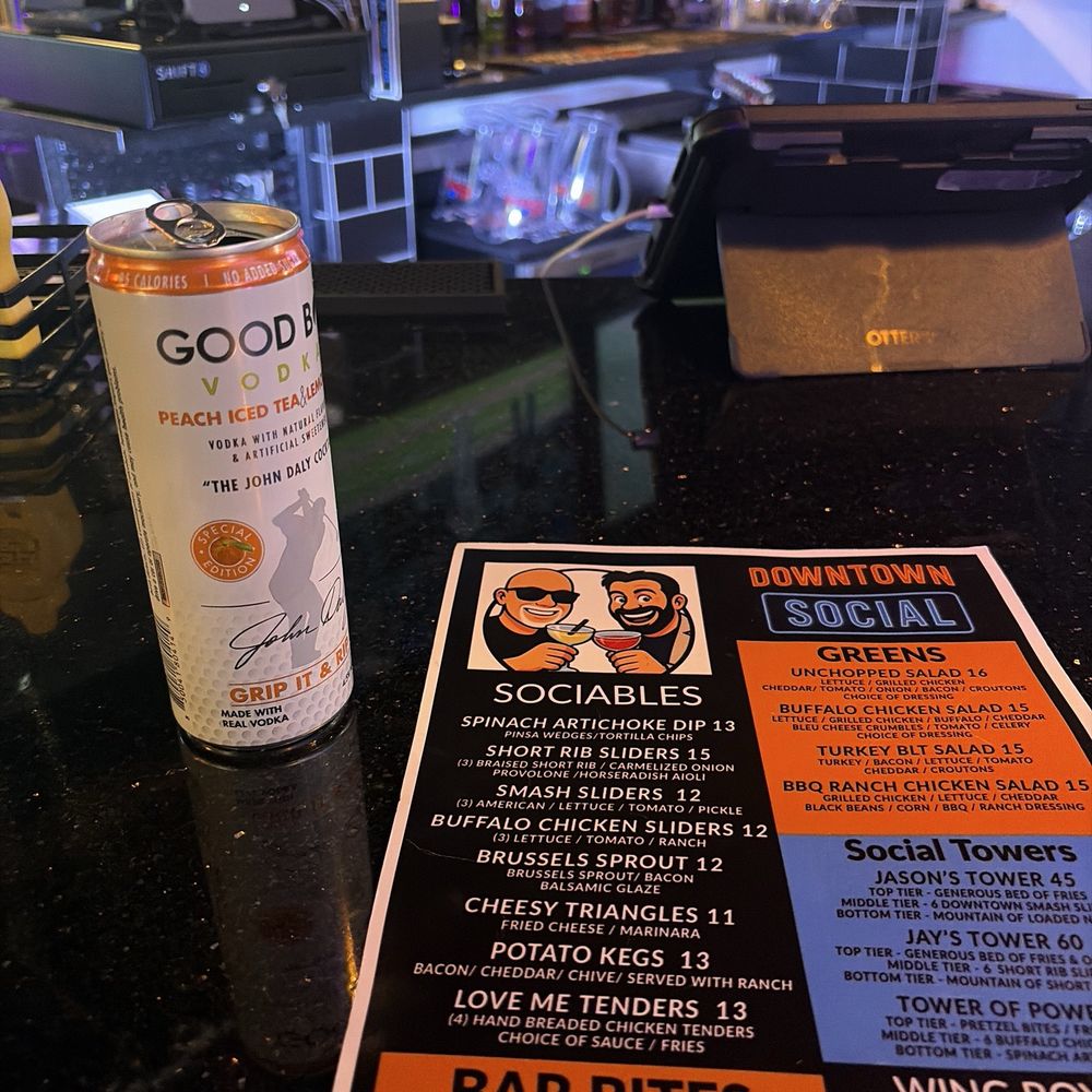 Downtown Social - Cocktail Bars Near Me - Yorkville, Illinois Downtown Social - Cocktail Bars Near Me - Yorkville, Illinois
