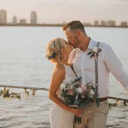 My wedding bouquet was perfect! Thank you!