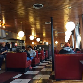 Metro Diner - Sunday morning crowd. - Diners Near Me - Dallas, Texas Metro Diner - Sunday morning crowd. - Diners Near Me - Dallas, Texas