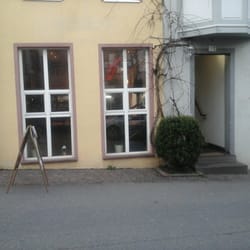 Asia Imbiss Chhuon Chinda - Es fällt nicht besonders auf aber es lohnt sich reinzugehen.