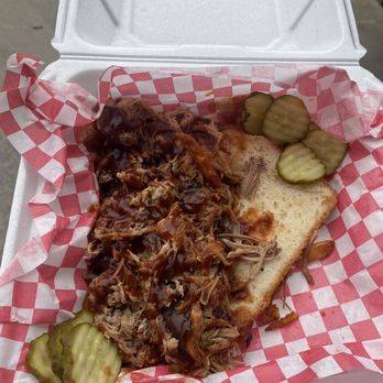 Blue Hole Cafe - Pulled Pork - Barbeque Near Me - Benton, Tennessee
