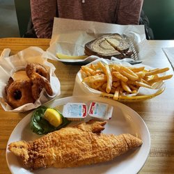 Cedar Pine Restaurant - Lunch!