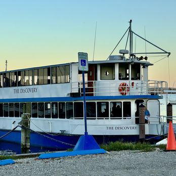 Discovery Cruises - Boat Tours Near Me - Traverse City, Michigan Discovery Cruises - Boat Tours Near Me - Traverse City, Michigan