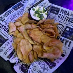 Players Sports Bar & Grille - Homemade chips & dip