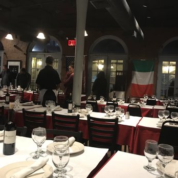 Patrizia's - Williamsburg - Pizza Near Me - Brooklyn, New York