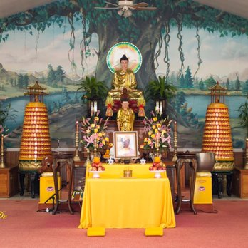 Chua Dieu De Temple - Homage to the Senior Monk, founder of many Temples - Buddhist Temples Near Me - Pensacola, Florida Chua Dieu De Temple - Homage to the Senior Monk, founder of many Temples - Buddhist Temples Near Me - Pensacola, Florida