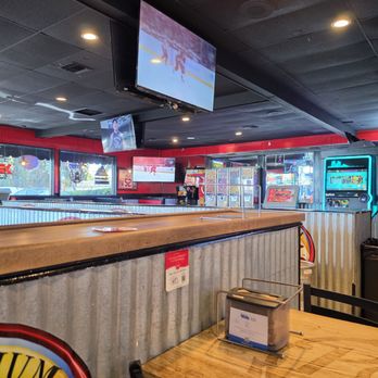 Stadium Pepz Pizza & Eatery - Interior - Pizza Near Me - Anaheim, California Stadium Pepz Pizza & Eatery - Interior - Pizza Near Me - Anaheim, California