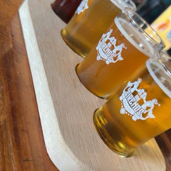 Dos Sirenos Brewing - Flight was bomb! - Breweries Near Me - San Antonio, Texas