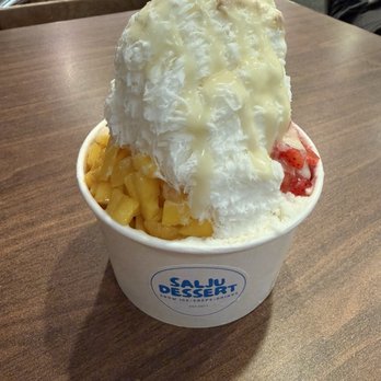 Salju Dessert - Mango Strawberry Mochi Snow (Condensed Milk) - Desserts Near Me - Alhambra, California