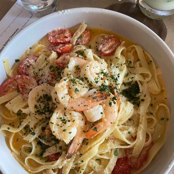 Ciao Restaurant & Bar - Fettucine Scampi - Cocktail Bars Near Me - Lynn, Massachusetts