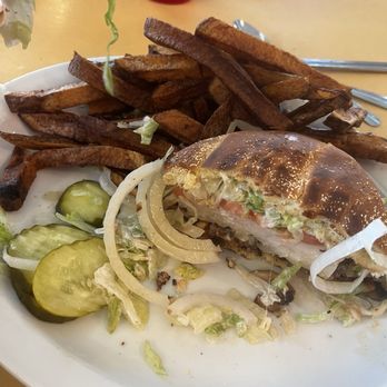 Twede's Cafe - Mushroom burger - American Near Me - North Bend, Washington