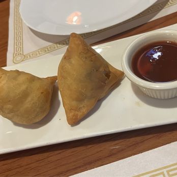 Himalayan Yak & Yeti - Medium Size Vegetable Samosa - Himalayan/Nepalese Near Me - San Diego, California Himalayan Yak & Yeti - Medium Size Vegetable Samosa - Himalayan/Nepalese Near Me - San Diego, California