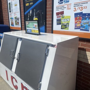 Love's Travel Stop - Convenience Stores Near Me - Ripley, West Virginia