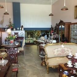 Sheila's Gracious Interiors & Antiques