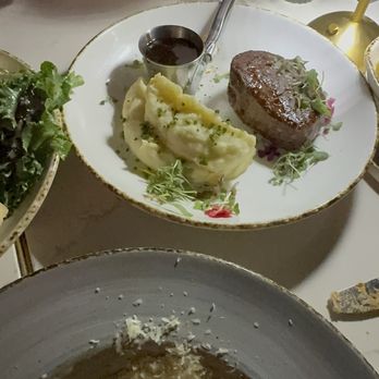 Arden Restaurant - Steak and mashed potatoes - Breakfast & Brunch Near Me - West Hollywood, California