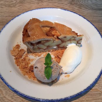 Stadscafé Van der Werff - Apple pie, cinnamon ice cream, and cream - Pubs Near Me - Leiden, ZH Stadscafé Van der Werff - Apple pie, cinnamon ice cream, and cream - Pubs Near Me - Leiden, ZH
