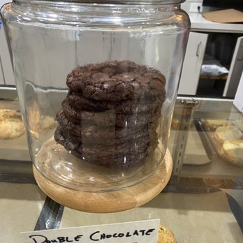 Beyond Pastry Studio - Huge double chocolate chip cookies - Bakeries Near Me - Honolulu, Hawaii Beyond Pastry Studio - Huge double chocolate chip cookies - Bakeries Near Me - Honolulu, Hawaii