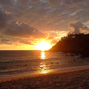 Playa Carrizalillo - You have to pinch yourself at sunset to be able to take all of Playa Carrizalillo in! - Beaches Near Me - Puerto Escondido, OAX