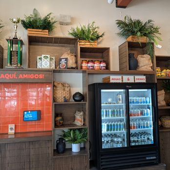 Merka Saltao - Inside - Peruvian Near Me - Culver City, California
