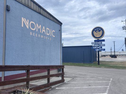 Nomadic Beerworks by null