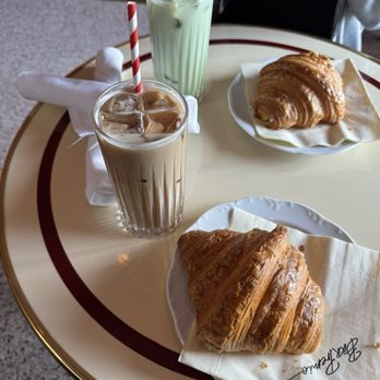 Bar Premio - matcha, vanilla latte, croissants - Coffee & Tea Near Me - Atlanta, Georgia