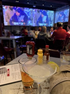 Golden Gate Tap Room by null