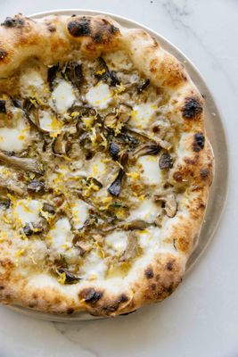 Sho Pizza Bar by null