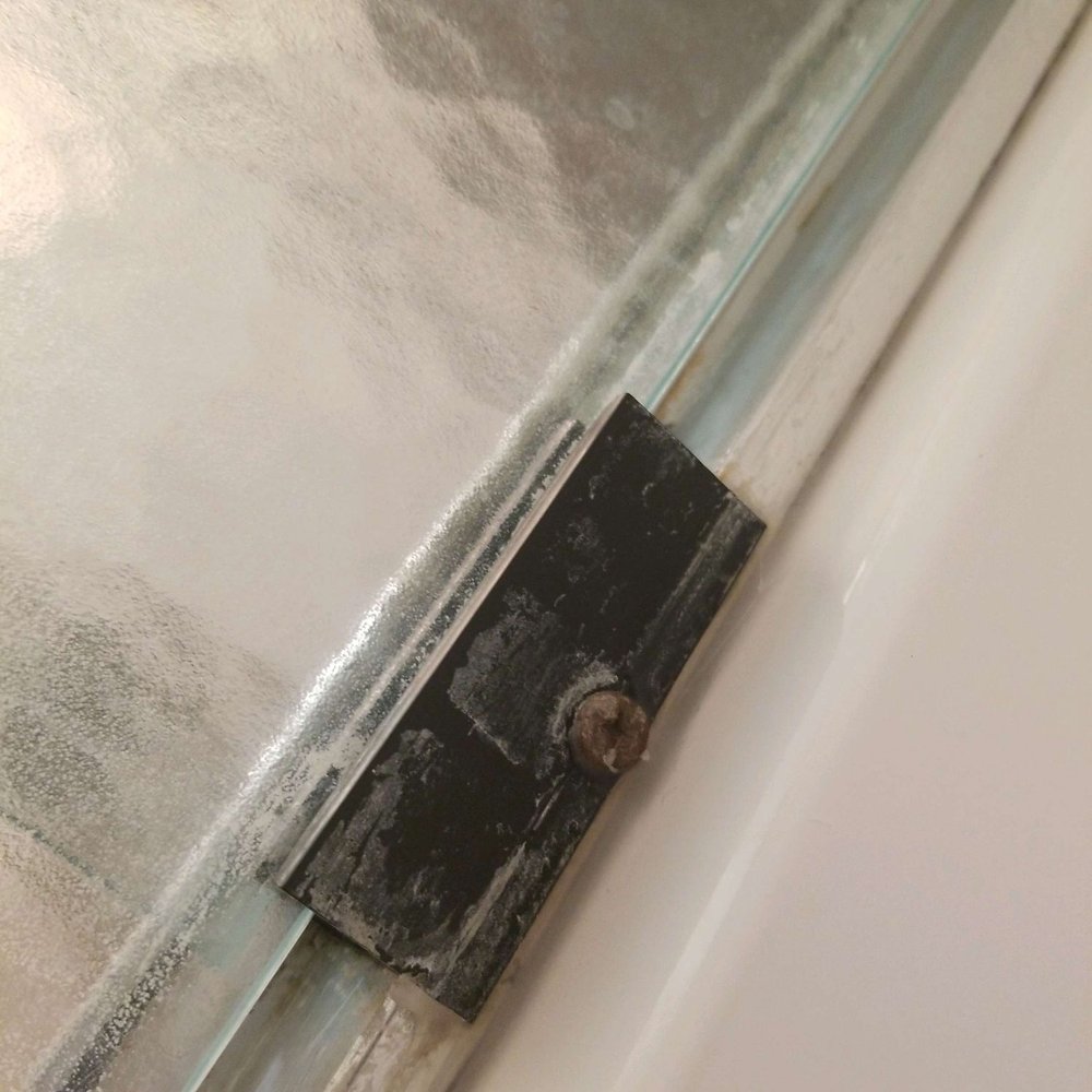 San Marco Apartment Homes - Shower door - Apartments Near Me - Irvine, California San Marco Apartment Homes - Shower door - Apartments Near Me - Irvine, California
