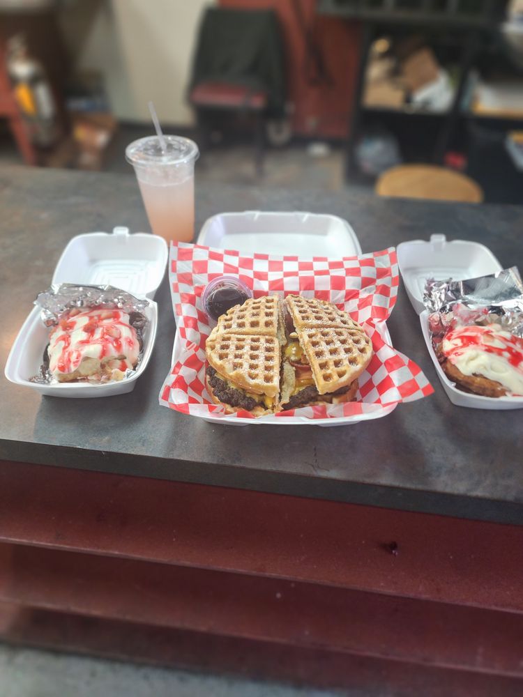 TRINA’S DINER A TOUCH OF SOUL Updated October 2024 221 Holly St, Prescott, Arkansas Diners