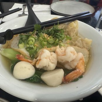 Chaa Roen Pohn - Wonton noodle soup - Laotian Near Me - San Francisco, California Chaa Roen Pohn - Wonton noodle soup - Laotian Near Me - San Francisco, California