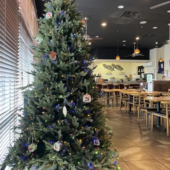 Sams Sushi - Sushi Bars Near Me - La Quinta, California