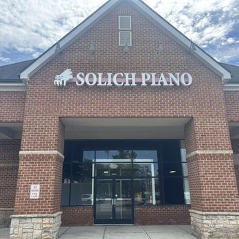 Solich Piano - Pittsburgh - Front view of our Wexford location! - Piano Stores Near Me - Wexford, Pennsylvania Solich Piano - Pittsburgh - Front view of our Wexford location! - Piano Stores Near Me - Wexford, Pennsylvania