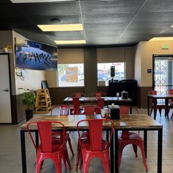 Legend Hot Chicken - Bell Gardens - Inside