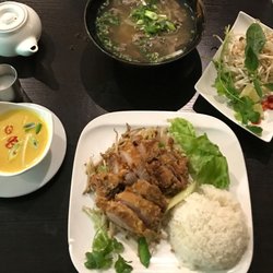 Pho Nudelhaus - Ente mit Currysauce und Vietnamesiche Rahmensuppe