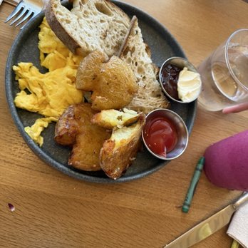The Kitchen MCASD - Kids meal egg and potatoes and sour dough bread - Cafes Near Me - La Jolla, California
