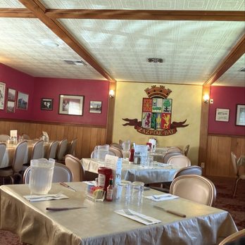 J T Basque Bar & Dining Room - Dining room - Basque Near Me - Gardnerville, Nevada J T Basque Bar & Dining Room - Dining room - Basque Near Me - Gardnerville, Nevada