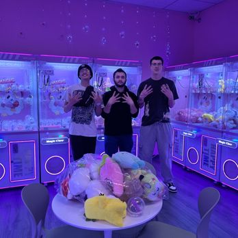 Magic Claw - Toy Stores Near Me - Las Vegas, Nevada Magic Claw - Toy Stores Near Me - Las Vegas, Nevada