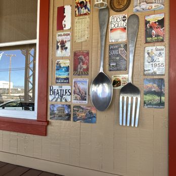 Cipriano's Kitchen - The front porch - Italian Near Me - Waimea, Hawaii Cipriano's Kitchen - The front porch - Italian Near Me - Waimea, Hawaii