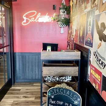 Sorelles Italian Restaurant & Pizzeria - The entryway - Pizza Near Me - Eagleville, Tennessee Sorelles Italian Restaurant & Pizzeria - The entryway - Pizza Near Me - Eagleville, Tennessee