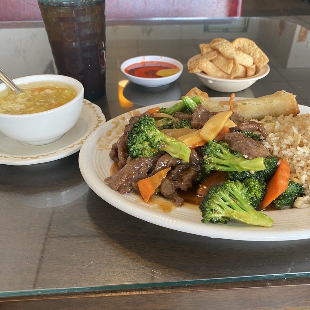 Beef with Broccoli Lunch Special.