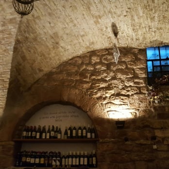 Taverna de l'Arco - Italian Near Me - Assisi, PG Taverna de l'Arco - Italian Near Me - Assisi, PG