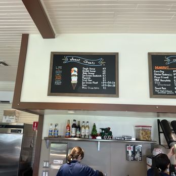 Hartley’s General Store - Beverage Store Near Me - Scottsdale, Arizona